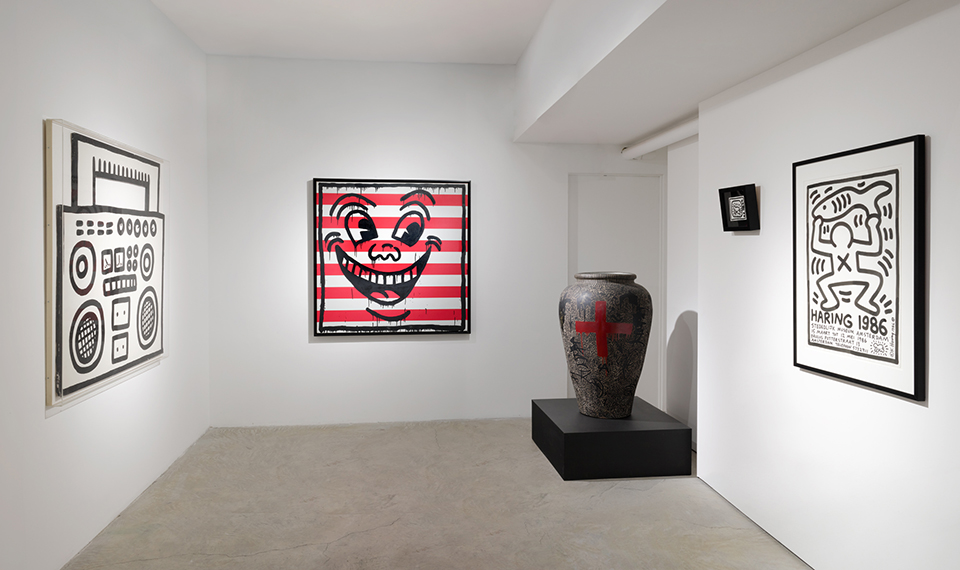 Keith haring installation 60white