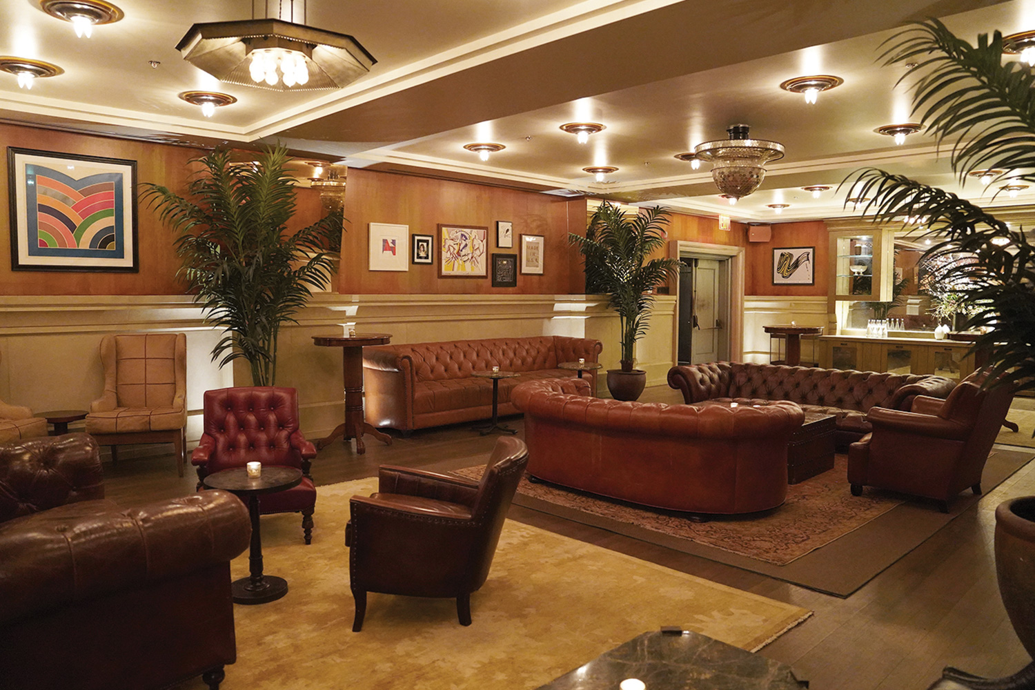 lounge set up in the castelli room