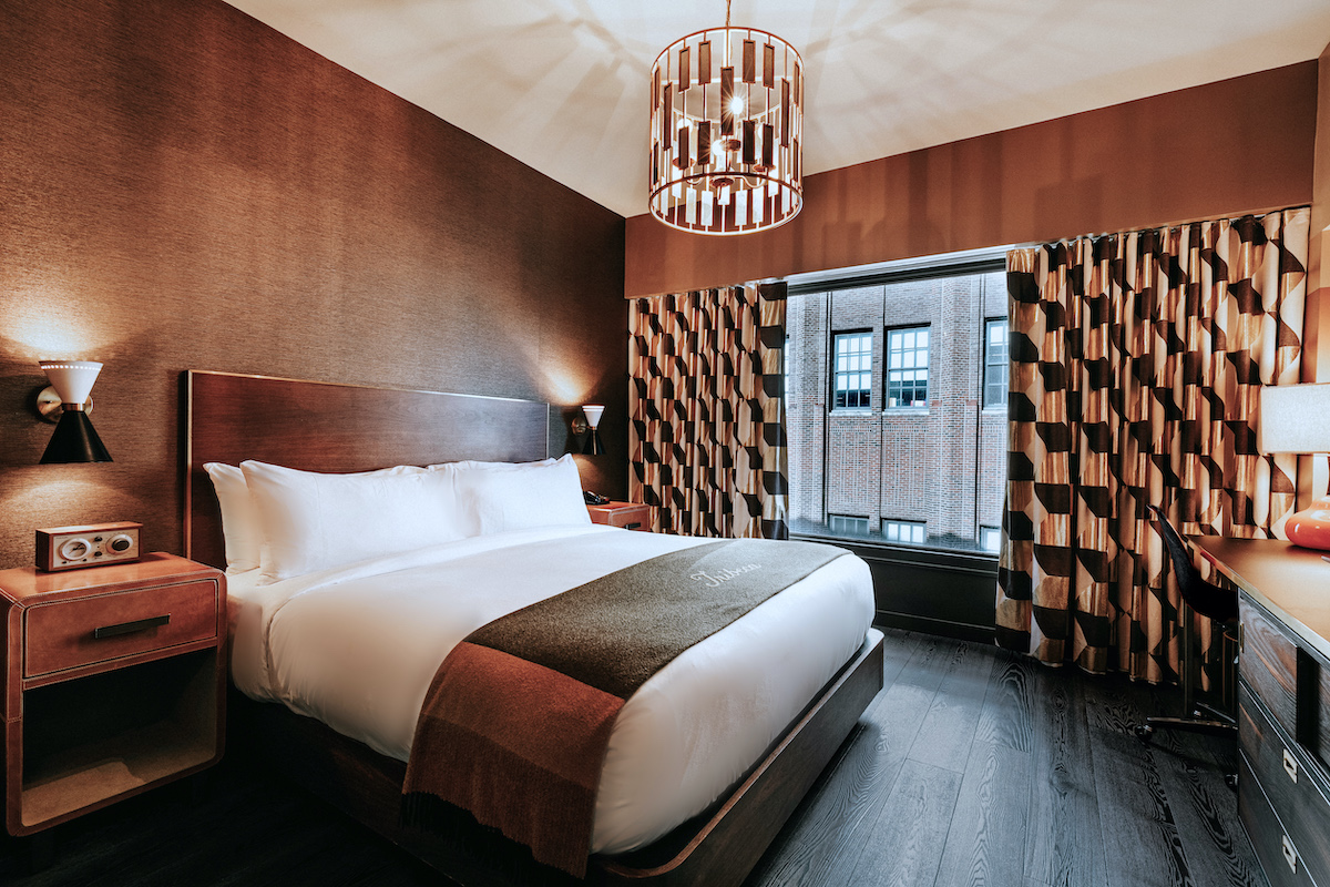 king bed in the standard king room