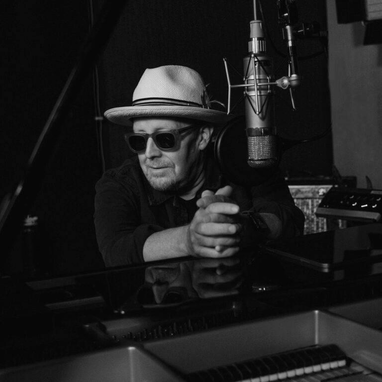 Kazee on the Keys