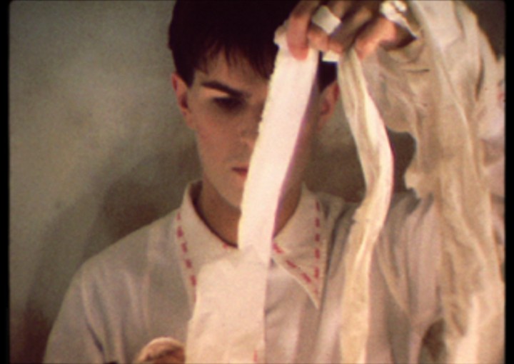 Image from the motion picture Tissues