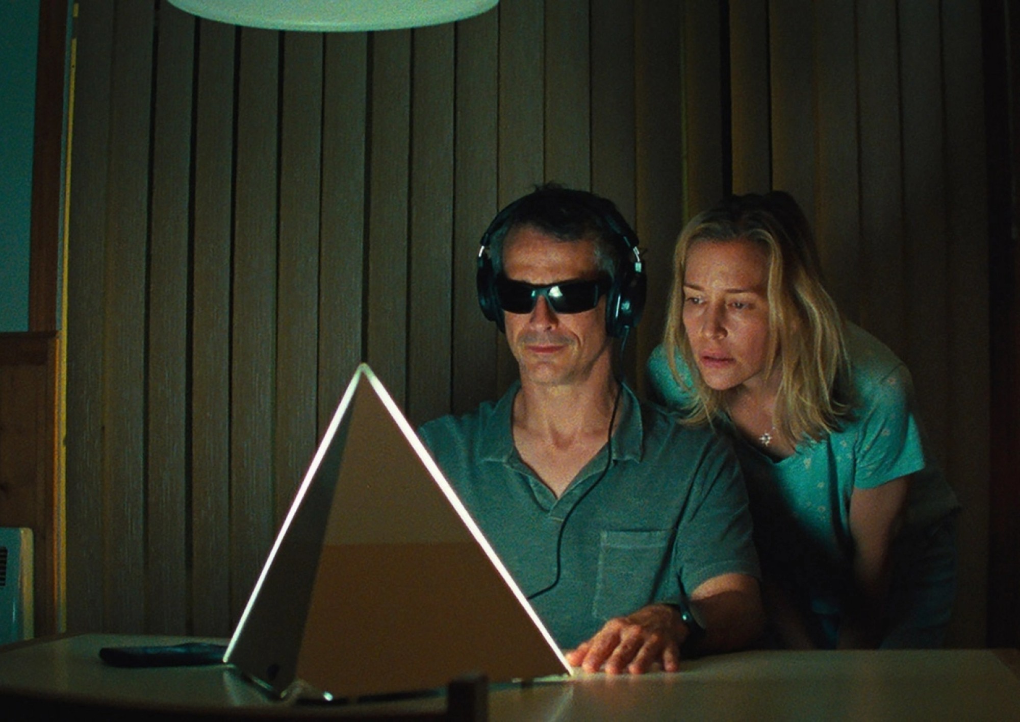 Image from the motion picture Amour Apocalypse