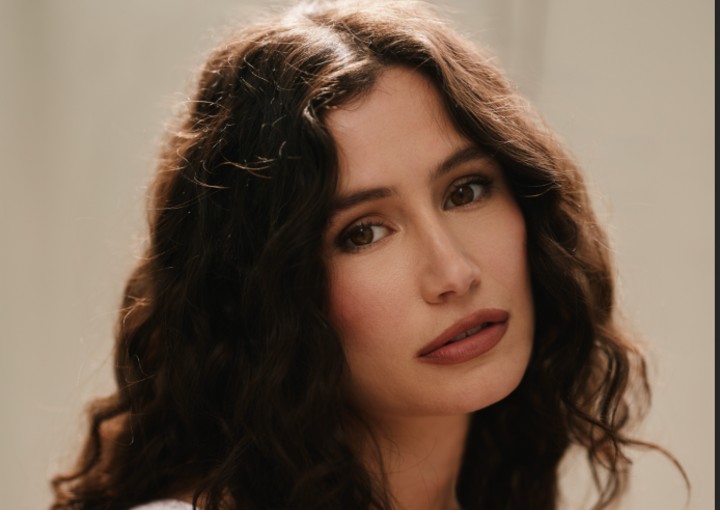 Portrait of actor Delaney Rowe