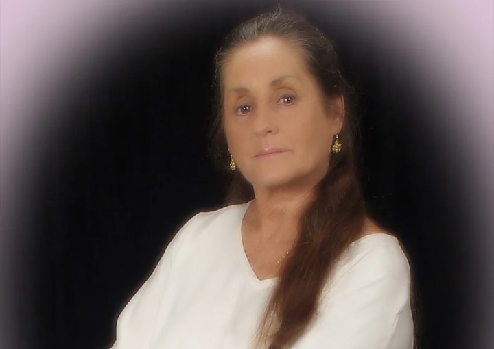 Portrait of Isis Aquarian