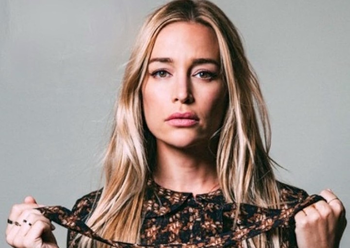 Portrait of actor Piper Perabo