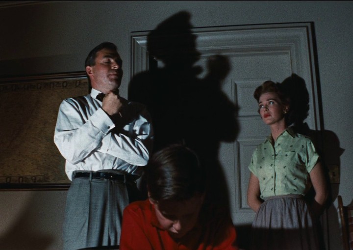 Image from the motion picture Bigger Than Life